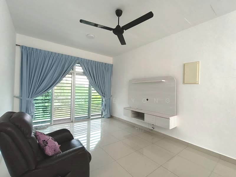 2-storey Terraced House for Rent in Bandar Indahpura (Kulai) - Janice Yong - Living Room - PropertyGuru.com.my
