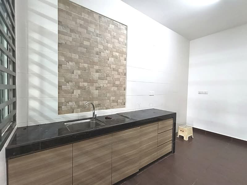 2-storey Terraced House for Rent in Bandar Indahpura (Kulai) - Janice Yong - Kitchen - PropertyGuru.com.my