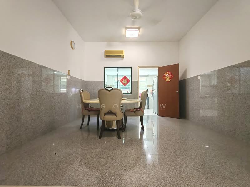 Rumah Berkembar untuk Dijual di Taman Tasik Indah Mewah (Batu) - Hugo How - Dining Room - PropertyGuru.com.my