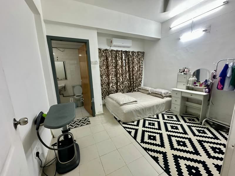 Kondominium untuk Dijual di Villaria - Brandon . - PropertyGuru.com.my