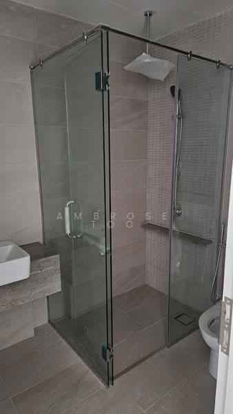 Servis Apartment untuk Dijual di Edelweiss @ Tropicana Gardens - Ambrose Too - Bathroom - PropertyGuru.com.my
