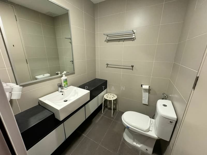 Service Residence for Sale at 28 Boulevard - YP Tan - Bathroom - PropertyGuru.com.my