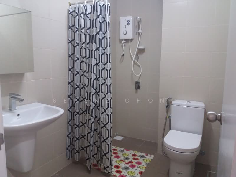 Servis Apartment untuk Disewa di i-SOHO @ i-City - Serene Chong - Bathroom - PropertyGuru.com.my