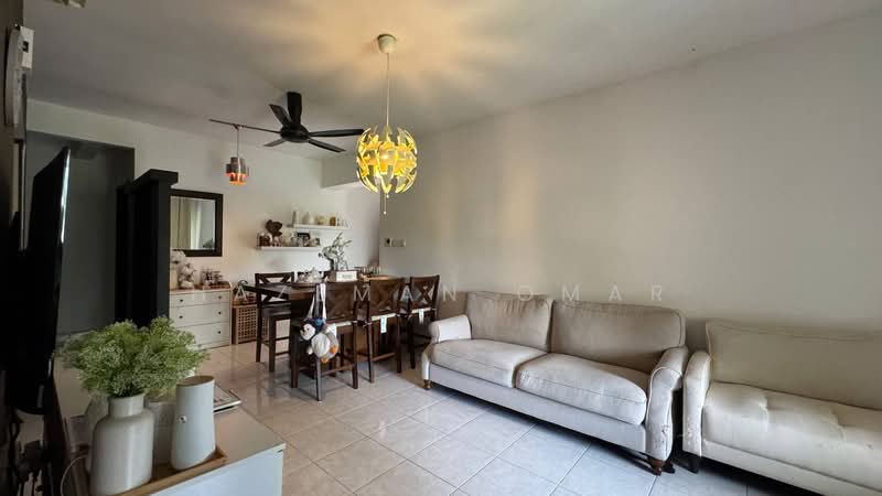 Kondominium untuk Dijual di Cyber Heights Villa - Hazeman Omar - Living Room - PropertyGuru.com.my