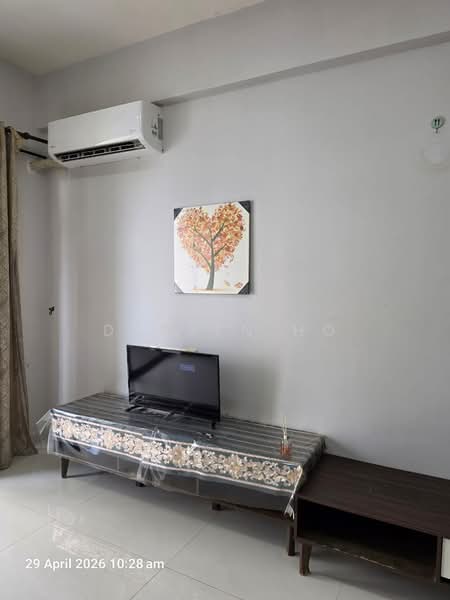 Condominium for Rent at Bay Point @ Country Garden Danga Bay - Darren Ho - Living Room - PropertyGuru.com.my