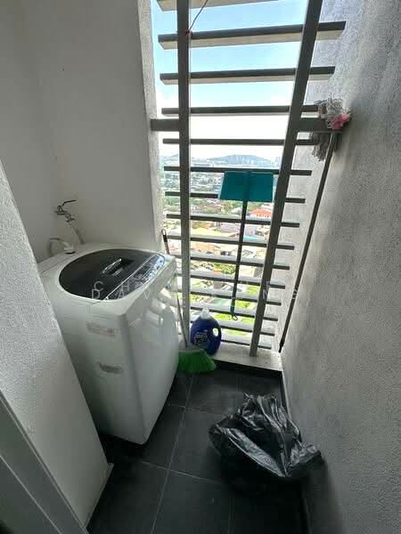 Servis Apartment untuk Disewa di Silk Sky - Chin Chee Meng - Balcony - PropertyGuru.com.my