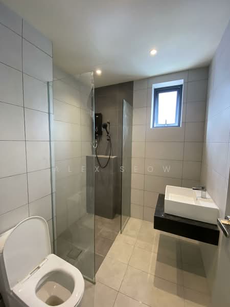 Service Residence for Rent at The Era @ Duta North - Alex Seow - Private Bathroom - PropertyGuru.com.my