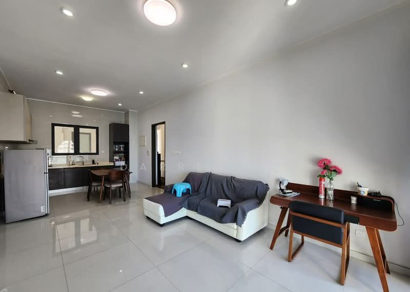 Condominium for Rent at Amberside @ Country Garden Danga Bay - Darren Ho - Kitchen - PropertyGuru.com.my