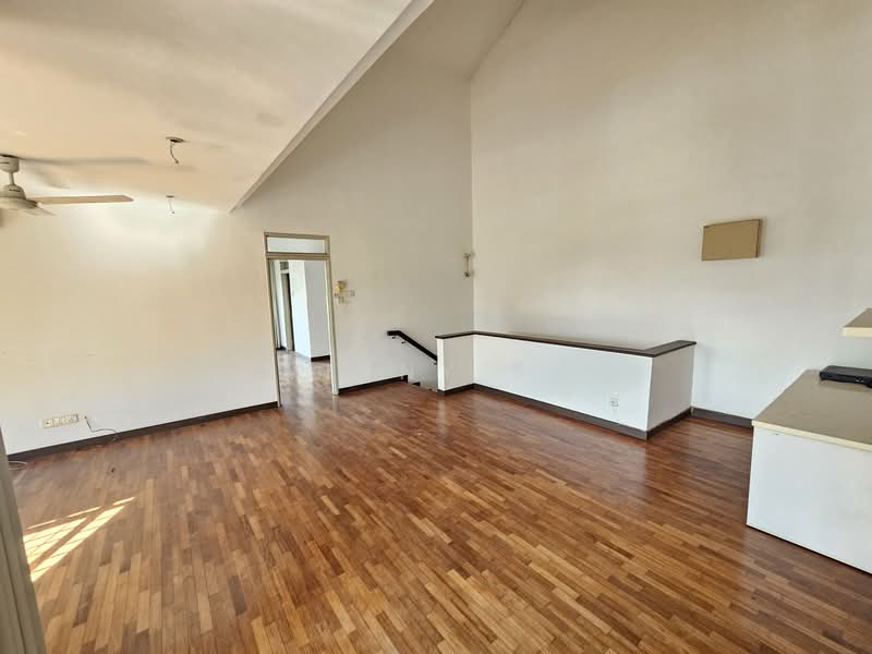 Rumah Teres 2 Tingkat untuk Dijual di Bukit Jelutong (Shah Alam) - Winny Su - Living Room - PropertyGuru.com.my