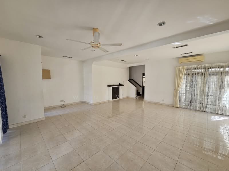 Rumah Teres 2 Tingkat untuk Dijual di Bukit Jelutong (Shah Alam) - Winny Su - Living Room - PropertyGuru.com.my