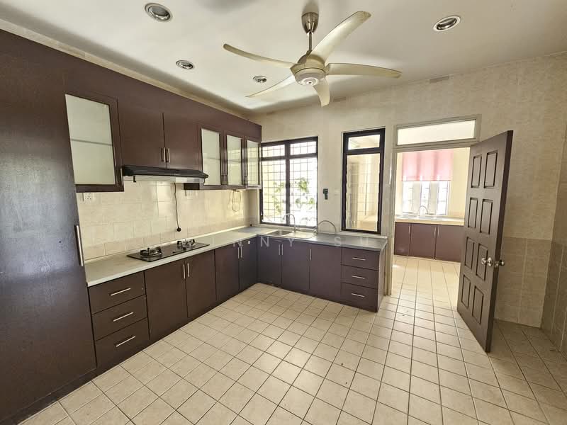Rumah Teres 2 Tingkat untuk Dijual di Bukit Jelutong (Shah Alam) - Winny Su - Kitchen - PropertyGuru.com.my