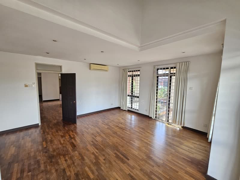 Rumah Teres 2 Tingkat untuk Dijual di Bukit Jelutong (Shah Alam) - Winny Su - Living Room - PropertyGuru.com.my
