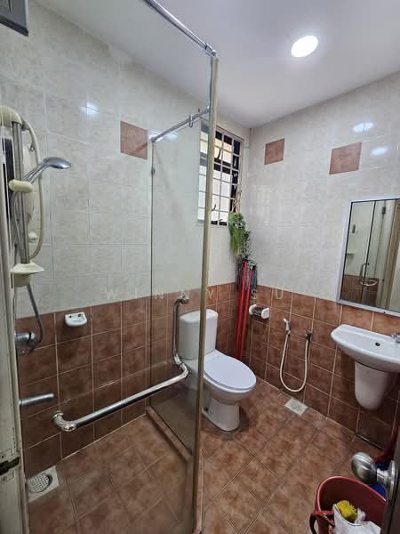 2-storey Terraced House for Sale in Bukit Jelutong (Shah Alam) - Winny Su - PropertyGuru.com.my