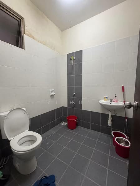 2-storey Terraced House for Sale in Bandar Dato Onn (Tebrau) - Zi Hui - Bathroom - PropertyGuru.com.my