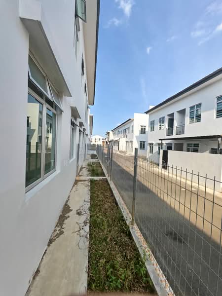 2-storey Terraced House for Sale in Bandar Dato Onn (Tebrau) - Tracy Ong - Exterior - PropertyGuru.com.my