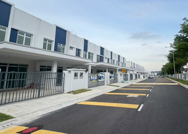 2-storey Terraced House for Sale in Bandar Dato Onn (Tebrau) - Tracy Ong - Exterior - PropertyGuru.com.my