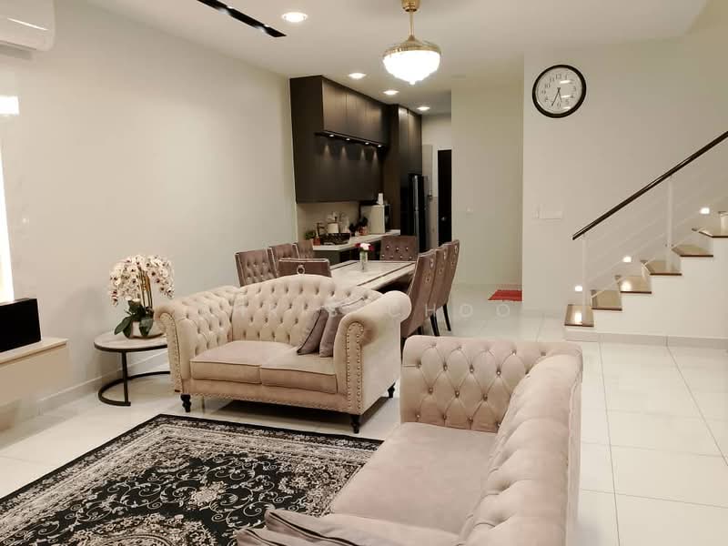 3-storey Terraced House for Sale in Bandar Rinching (Semenyih) - Chris Choo - Living Room - PropertyGuru.com.my