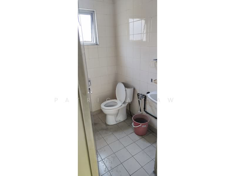 Kedai / Pejabat untuk Dijual di Cheras (Kuala Lumpur) - Patricia Law - Bathroom - PropertyGuru.com.my