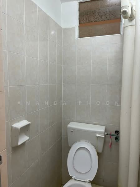 Pangsapuri untuk Dijual di Pinang Emas - Amanda Phoon - Bathroom - PropertyGuru.com.my
