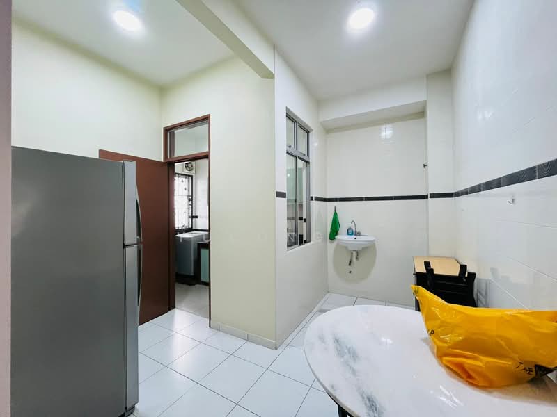 2-storey Terraced House for Sale in Setia Tropika (Johor Bahru) - Yucong . - Kitchen - PropertyGuru.com.my