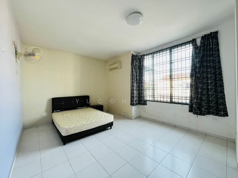 2-storey Terraced House for Sale in Setia Tropika (Johor Bahru) - Yucong . - Bedroom - PropertyGuru.com.my