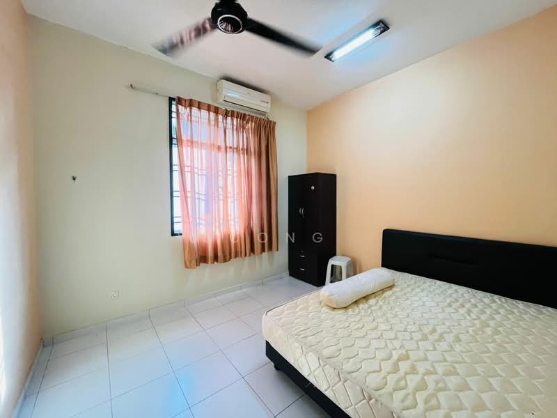 2-storey Terraced House for Sale in Setia Tropika (Johor Bahru) - Yucong . - Bedroom - PropertyGuru.com.my