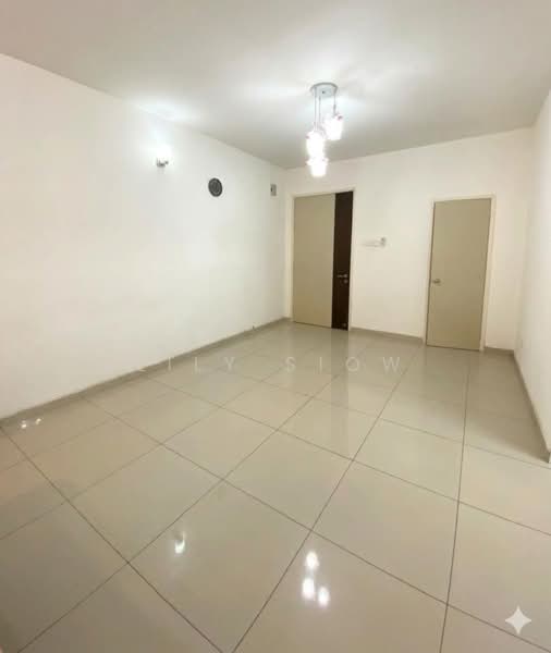 Condominium for Sale at The Zest @ Kinrara 9 - Lily Siow - Dining Area / Hall - PropertyGuru.com.my