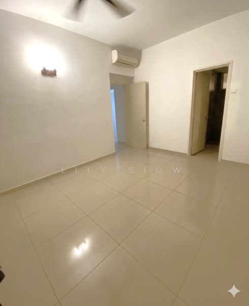 Condominium for Sale at The Zest @ Kinrara 9 - Lily Siow - Room - PropertyGuru.com.my