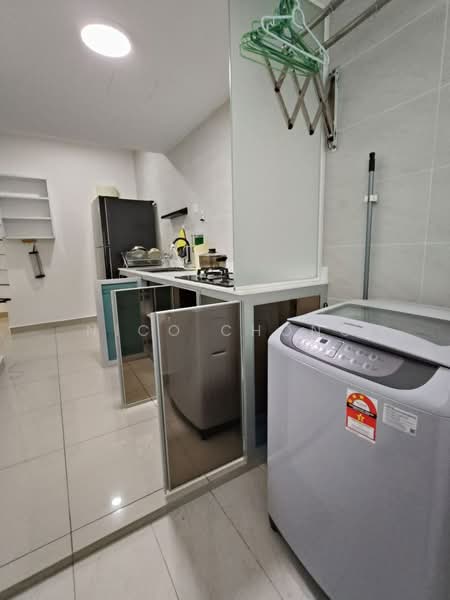 Rumah Teres 2 Tingkat untuk Dijual di Bandar Tiram (Ulu Tiram) - Nico Chong - Kitchen - PropertyGuru.com.my