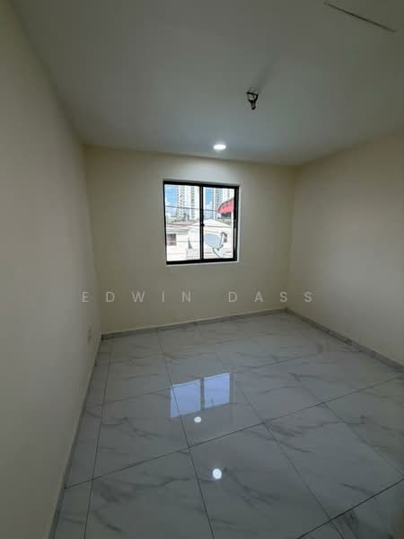 2-storey Terraced House for Sale in Bandar Baru Permas Jaya (Permas Jaya) - Edwin Dass - Interior - PropertyGuru.com.my