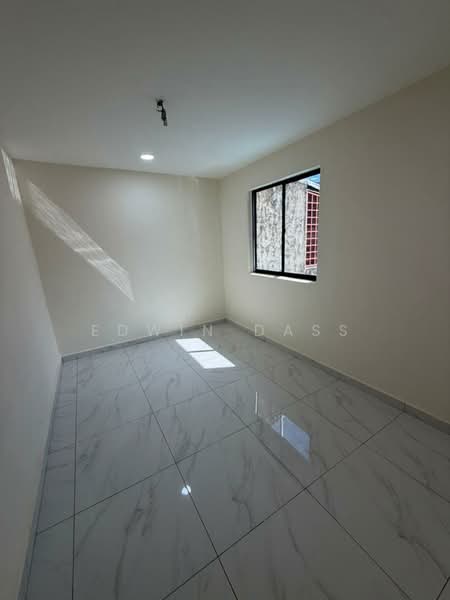 2-storey Terraced House for Sale in Bandar Baru Permas Jaya (Permas Jaya) - Edwin Dass - Interior - PropertyGuru.com.my