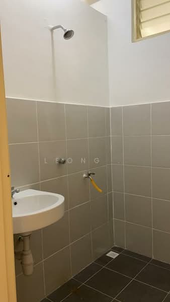 Apartment for Sale at Idaman Selasih - Leong . - Bathroom - PropertyGuru.com.my