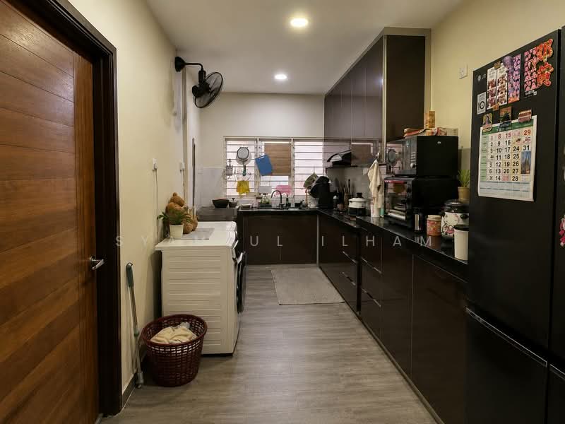 Rumah Teres 2 Tingkat untuk Dijual di Shah Alam (Selangor) - Syamsul Ilham - Kitchen - PropertyGuru.com.my
