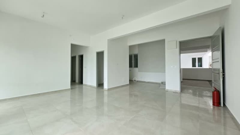 Kondominium untuk Dijual di Lucerne Residences - S J Foo - Living Room - PropertyGuru.com.my