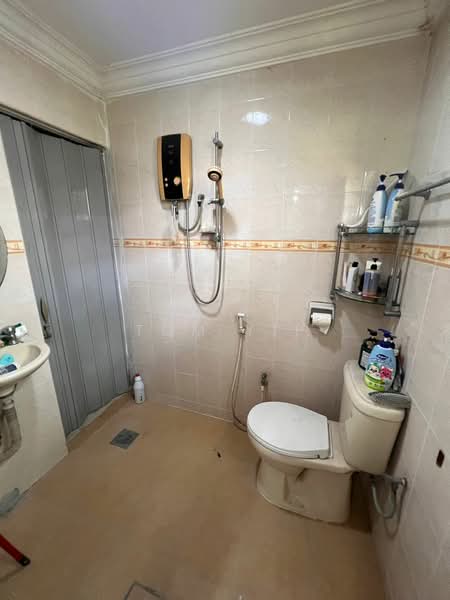 Rumah Teres 2 Tingkat untuk Dijual di Taman Desa Mas (Rawang) - Tom Yip - Bathroom - PropertyGuru.com.my