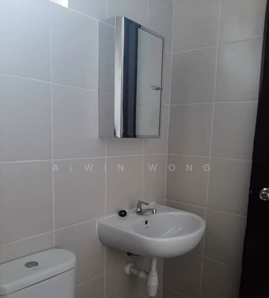 Pangsapuri untuk Disewa di Residensi Jalan Jubilee - Alwin Wong - Bathroom - PropertyGuru.com.my