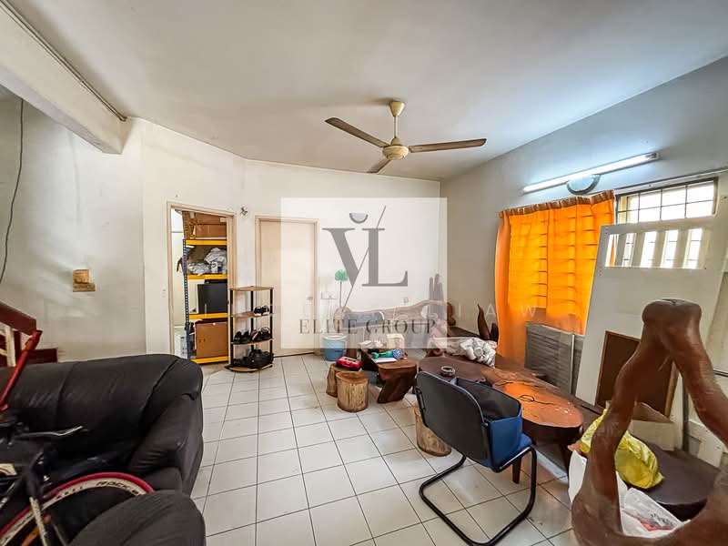 2-storey Terraced House for Sale in Seksyen 5 (Kota Damansara) - Vincent Liaw - Living Room - PropertyGuru.com.my