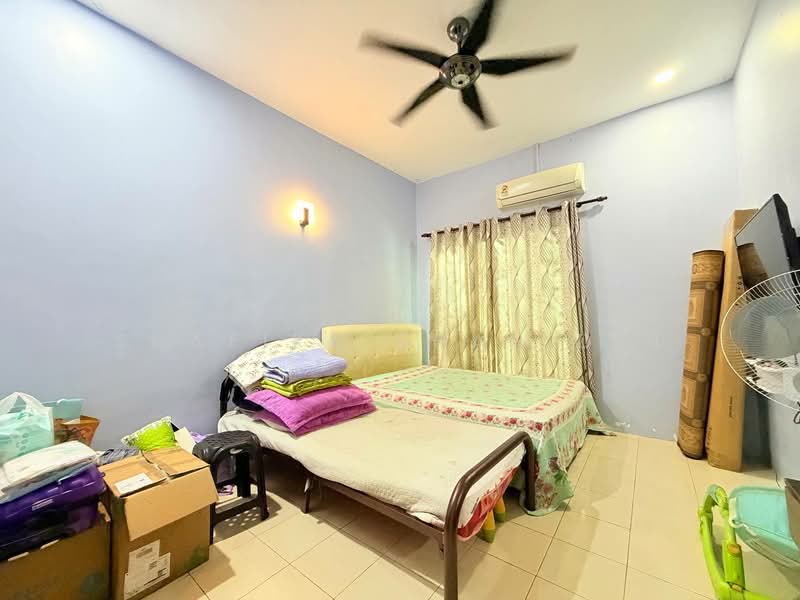 Semi-Detached House for Sale in Taman Meru Harapan (Kapar) - Shafika Shahidin - Bedroom - PropertyGuru.com.my
