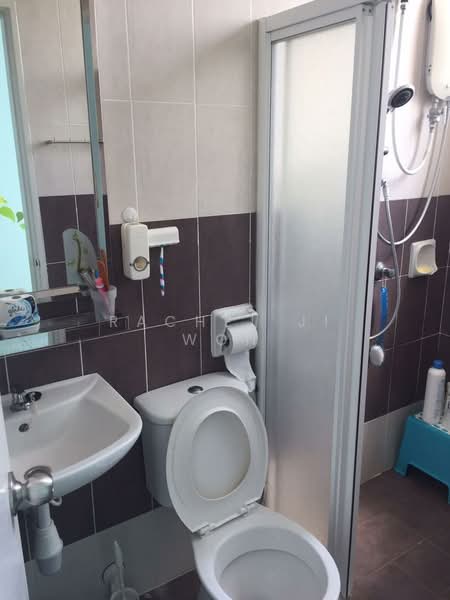 2-storey Terraced House for Sale in Sungai Long (Bandar Sungai Long) - Rachel Ji Won - Bathroom - PropertyGuru.com.my
