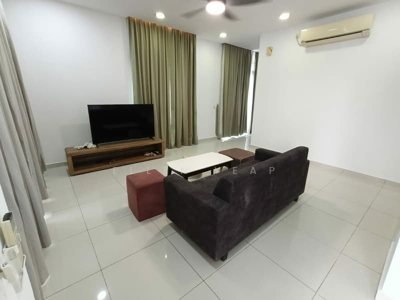 2-storey Terraced House for Sale in Taman Mount Austin (Tebrau) - Ellen Yeap - Living Room - PropertyGuru.com.my