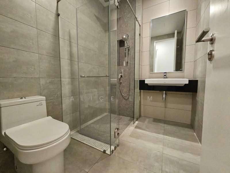 Servis Apartment untuk Disewa di The Sentral Suites - Alice Lim - Bathroom - PropertyGuru.com.my