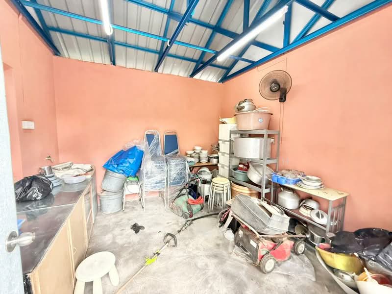 Semi-Detached House for Sale in Sepang (Selangor) - Zairul Asrah Zulkefli - Kitchen - PropertyGuru.com.my