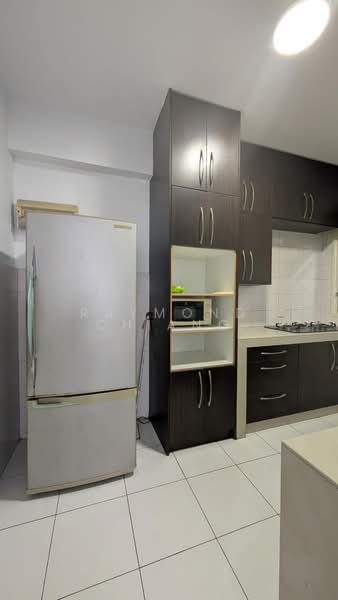 Condominium for Sale at The Tamarind - Raymond Chiang - Kitchen - PropertyGuru.com.my