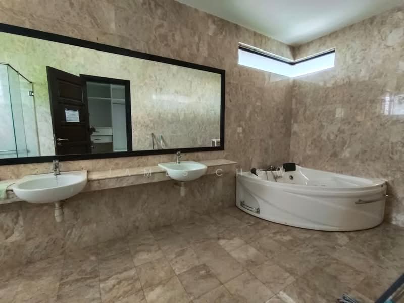 Bungalow for Sale in Subang Heights (Subang Jaya) - James Chow - Bathroom - PropertyGuru.com.my