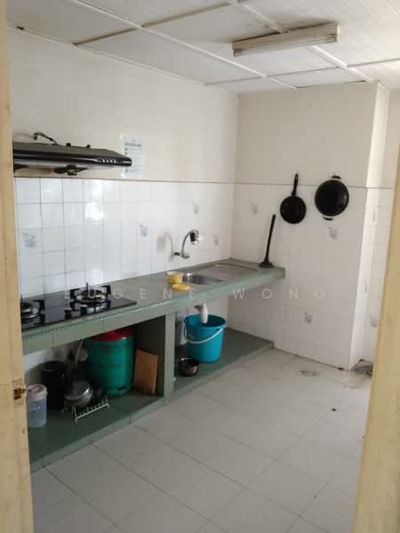 Kondominium untuk Disewa di Putra Court - Eugene Wong - Kitchen - PropertyGuru.com.my