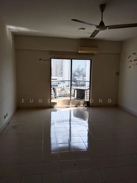 Kondominium untuk Disewa di Putra Court - Eugene Wong - Balcony - PropertyGuru.com.my