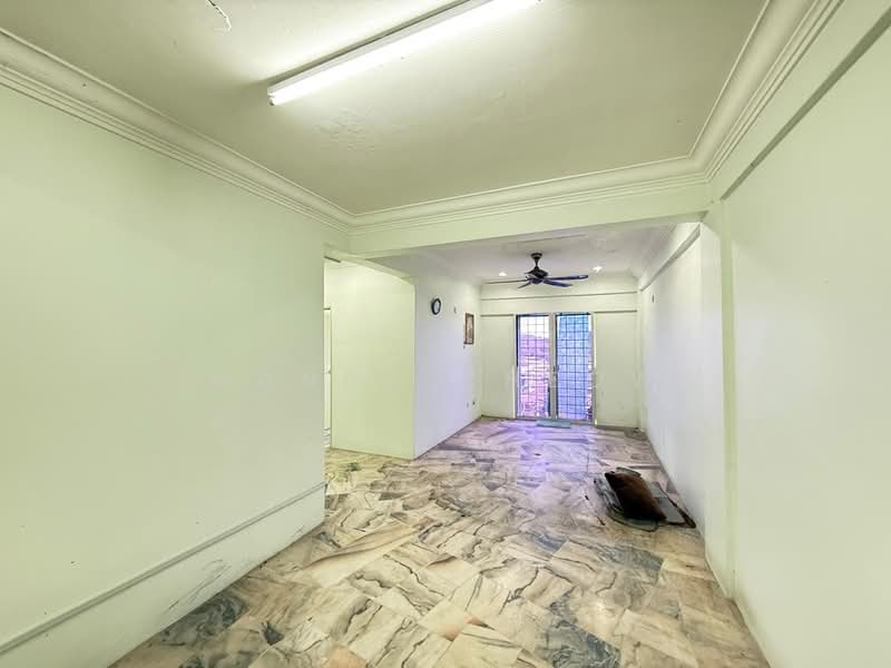 Pangsapuri untuk Dijual di Casa Ria Apartment - Mandy Cheow - Living Room - PropertyGuru.com.my