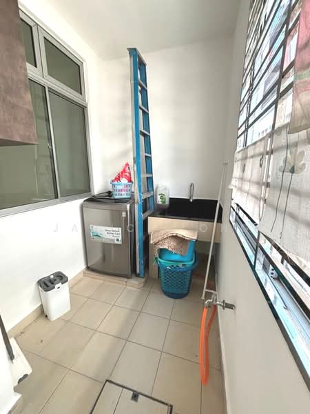 Rumah Teres 2.5 Tingkat untuk Dijual di Taman Sutera Utama (Skudai) - Janice Yong - Balcony - PropertyGuru.com.my