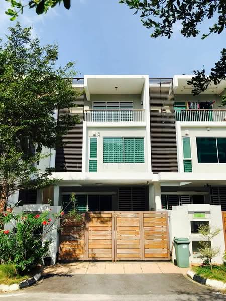 3-storey Terraced House for Sale in Jelutong (Penang) - Xinnee . - Exterior - PropertyGuru.com.my