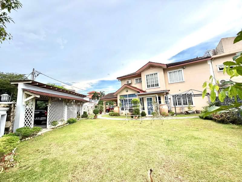 Rumah Berkembar untuk Dijual di Ukay Perdana (Ulu Kelang) - Izzah Alias - Exterior - PropertyGuru.com.my